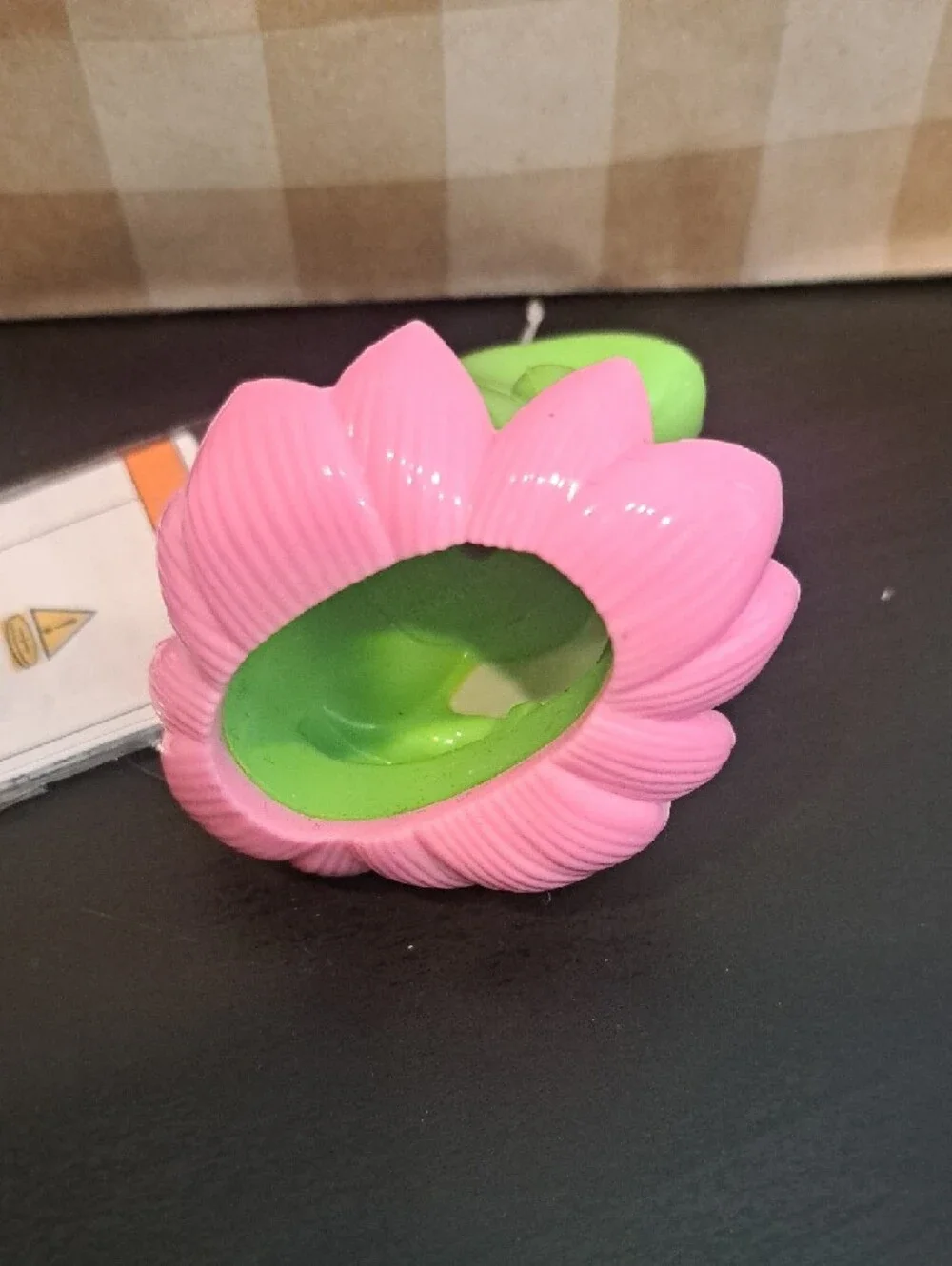 Bath & Body Works Green Frog on Pink Lotus Pocketbac Holder - Picture 3 of 3